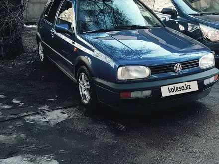 Volkswagen Golf 1994 года за 1 800 000 тг. в Алматы – фото 3