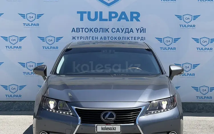 Lexus ES 300h 2014 года за 8 900 000 тг. в Актау