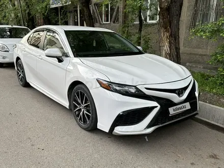 Toyota Camry 2020 годаүшін13 400 000 тг. в Алматы – фото 2