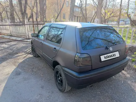 Volkswagen Golf 1991 года за 1 300 000 тг. в Караганда – фото 2