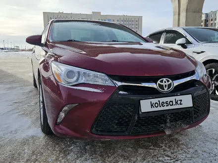 Toyota Camry 2015 года за 9 000 000 тг. в Астана – фото 2