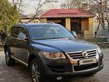 Volkswagen Touareg 2007 года за 7 000 000 тг. в Алматы