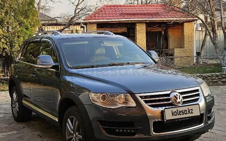 Volkswagen Touareg 2007 года за 7 000 000 тг. в Алматы