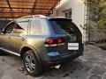 Volkswagen Touareg 2007 года за 7 000 000 тг. в Алматы – фото 5
