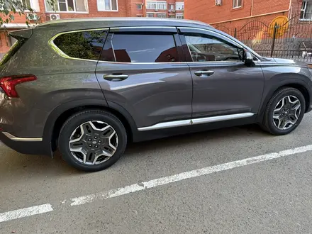 Hyundai Santa Fe 2022 года за 15 400 000 тг. в Уральск – фото 3
