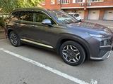 Hyundai Santa Fe 2022 года за 17 500 000 тг. в Уральск – фото 2