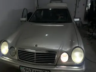 Mercedes-Benz E-Class, 1996
