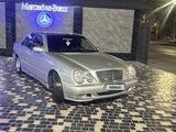Mercedes-Benz E 200 1999 года за 2 700 000 тг. в Тараз – фото 2