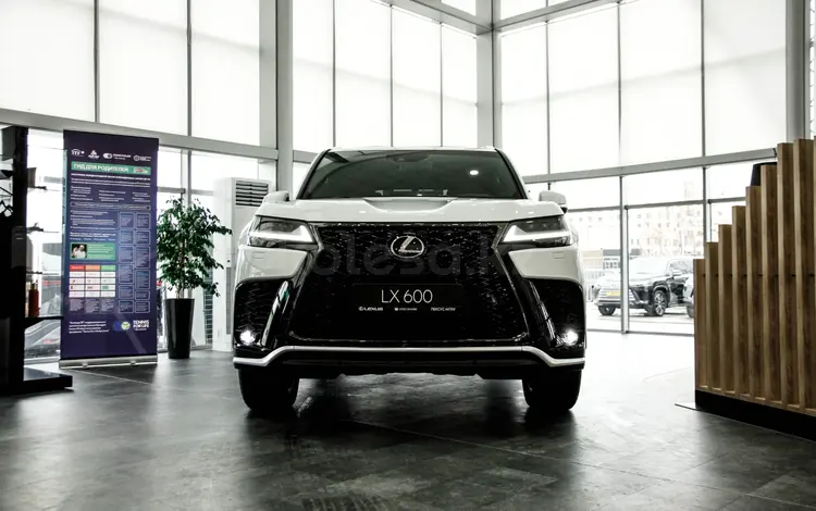 Lexus LX 600 F Sport 2026 года за 83 526 800 тг. в Актау
