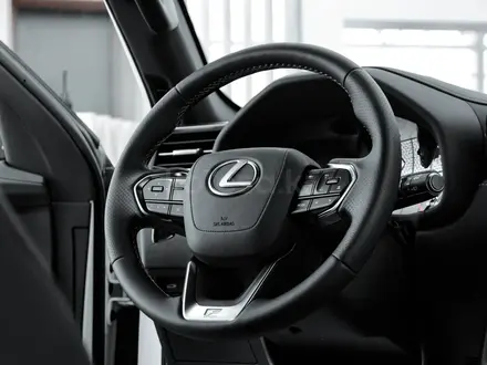Lexus LX 600 F Sport 2026 года за 83 526 800 тг. в Актау – фото 37