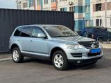 Volkswagen Touareg 2008 года за 3 950 000 тг. в Алматы – фото 3
