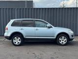 Volkswagen Touareg 2008 года за 3 950 000 тг. в Алматы – фото 4