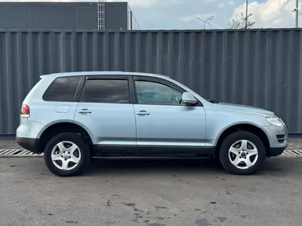 Volkswagen Touareg 2008 года за 3 950 000 тг. в Алматы – фото 4