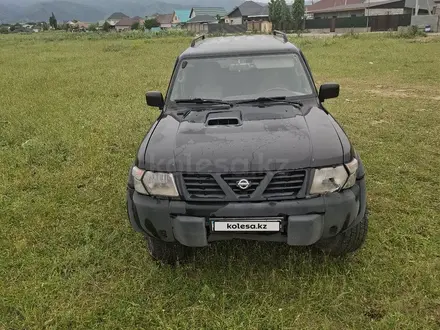 Nissan Patrol 2000 года за 3 500 000 тг. в Алматы