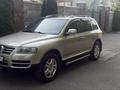 Volkswagen Touareg 2006 года за 6 500 000 тг. в Алматы – фото 22
