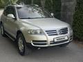 Volkswagen Touareg 2006 года за 6 500 000 тг. в Алматы – фото 27