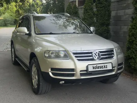 Volkswagen Touareg 2006 года за 6 500 000 тг. в Алматы – фото 28