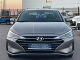 Hyundai Elantra 2019 годаfor8 490 000 тг. в Шымкент – фото 2