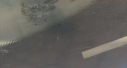 Оригинальные стекла Mercedes BMW за 20 000 тг. в Алматы