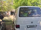 Volkswagen Caravelle 1997 года за 5 500 000 тг. в Костанай