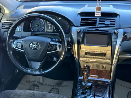 Toyota Camry 2015 года за 12 500 000 тг. в Астана – фото 38