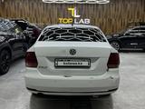 Volkswagen Polo 2015 года за 4 200 000 тг. в Атырау – фото 3