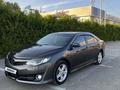 Toyota Camry 2012 годаfor8 400 000 тг. в Актобе – фото 3