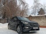 Hyundai Santa Fe 2017 года за 15 500 000 тг. в Алматы – фото 2