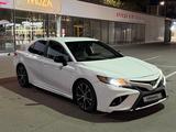 Toyota Camry 2020 года за 12 000 000 тг. в Алматы – фото 2