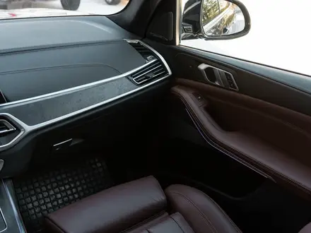 BMW X7 2019 года за 39 000 000 тг. в Астана – фото 27