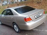 Toyota Camry 2004 годаfor4 700 000 тг. в Шымкент – фото 2