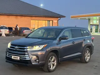 Toyota Highlander, 2016