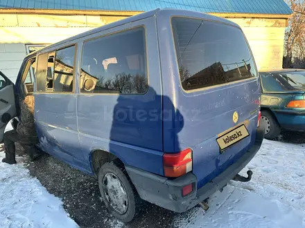 Volkswagen Transporter 1998 года за 2 250 000 тг. в Караганда – фото 4