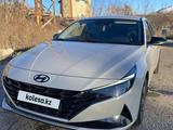 Hyundai Elantra 2021 года за 9 650 000 тг. в Усть-Каменогорск – фото 2