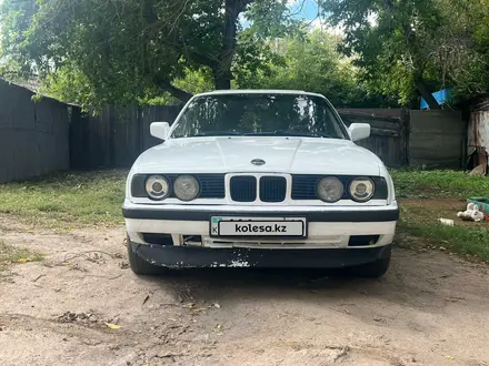 BMW 525 1991 года за 1 550 000 тг. в Костанай – фото 2