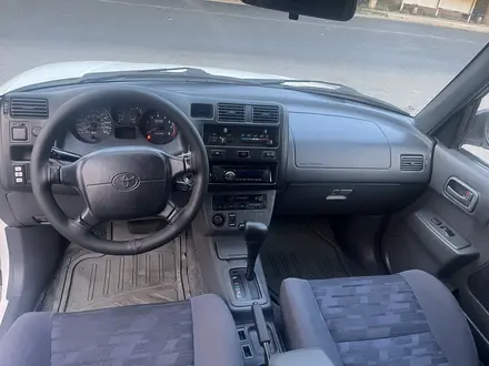 Toyota RAV4 1997 года за 3 800 000 тг. в Алматы – фото 17