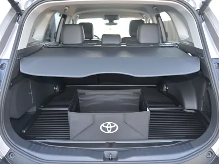 Toyota RAV4 Luxe HEV 2026 года за 28 390 000 тг. в Шымкент – фото 10