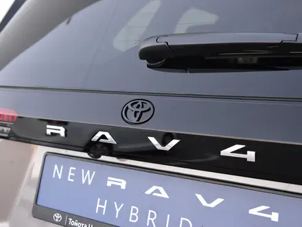 Toyota RAV4 Luxe HEV 2026 года за 28 390 000 тг. в Шымкент – фото 35