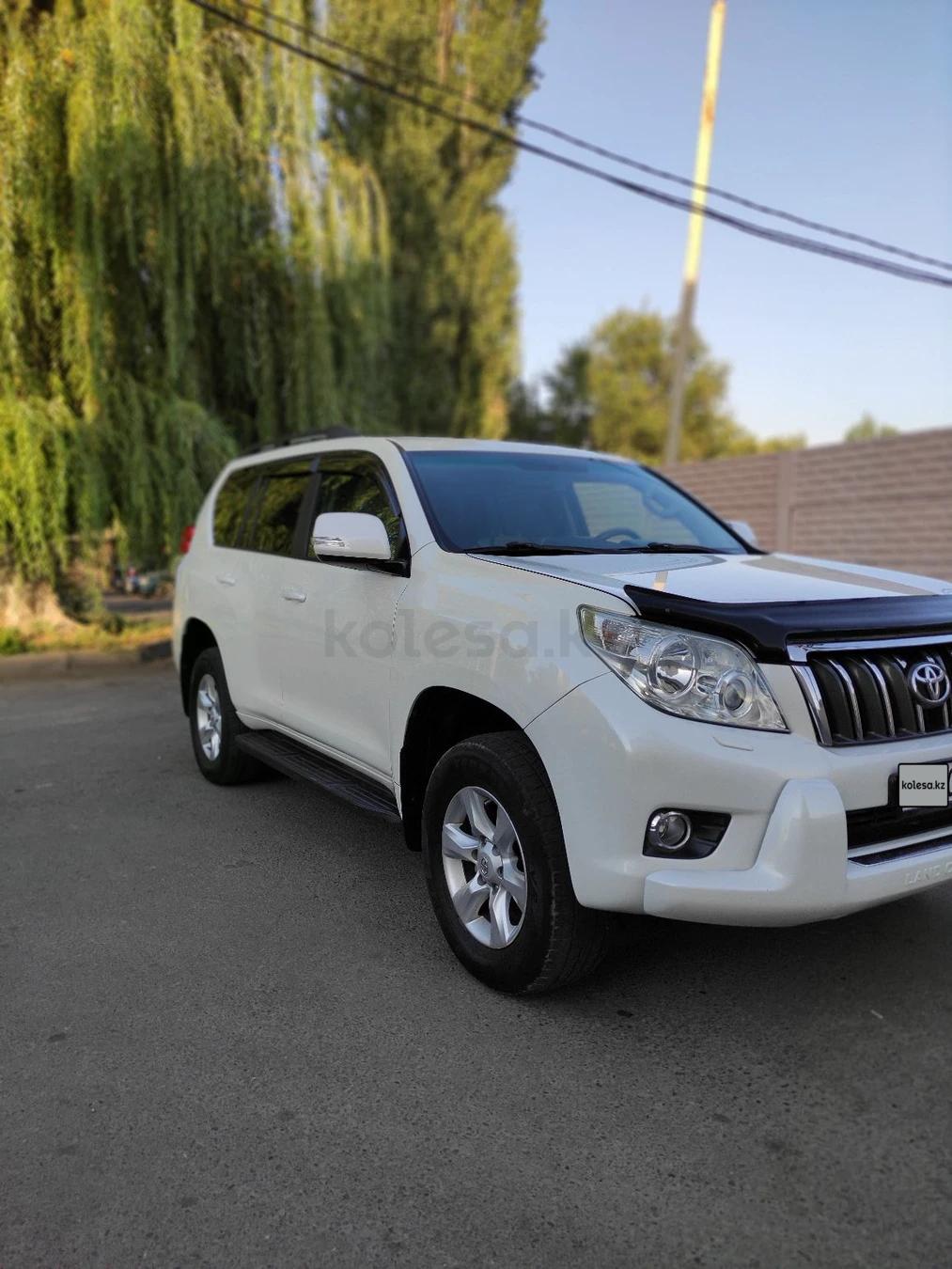 Toyota Land Cruiser Prado 2010 г.