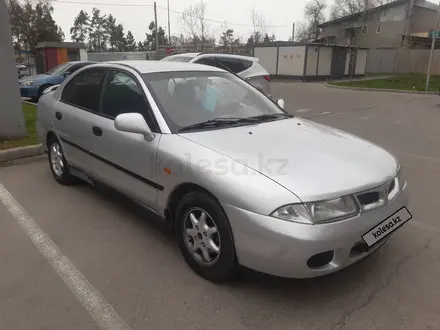 Mitsubishi Carisma 1998 года за 1 400 000 тг. в Алматы – фото 2