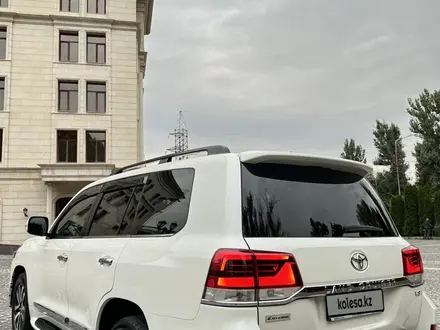 Toyota Land Cruiser 2017 года за 30 500 000 тг. в Алматы – фото 4