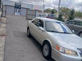 Toyota Camry 2000 года за 3 600 000 тг. в Павлодар – фото 2