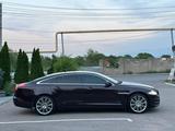Jaguar XJ 2011 года за 16 700 000 тг. в Алматы – фото 2