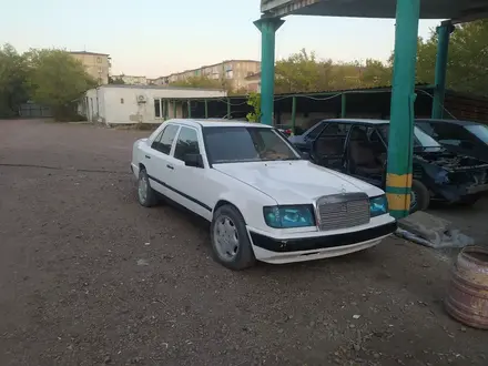 Mercedes-Benz E 200 1988 года за 1 300 000 тг. в Балхаш – фото 2