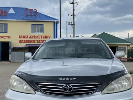 Toyota Camry 2004 года за 4 200 000 тг. в Актобе