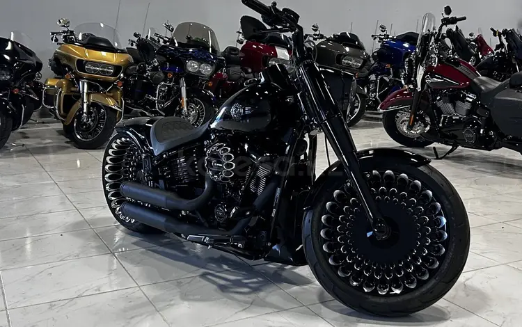 Harley-Davidson  Softail FLFBS Fat Boy 114 2022 года за 49 566 000 тг. в Алматы