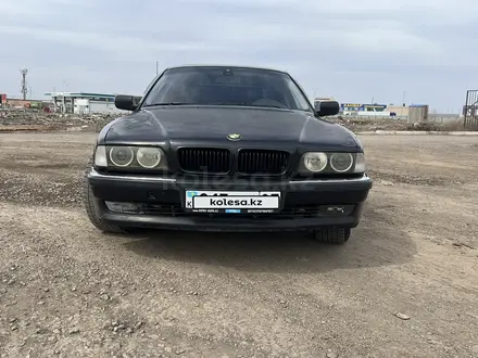 BMW 735 1995 года за 3 700 000 тг. в Астана