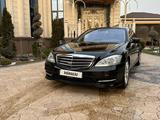 Mercedes-Benz S 500 2007 годаүшін8 500 000 тг. в Алматы