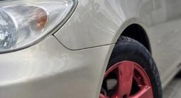 Toyota Camry 2002 годаүшін3 500 000 тг. в Байконыр – фото 2