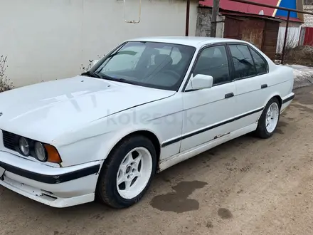 BMW 520 1993 года за 1 300 000 тг. в Уральск